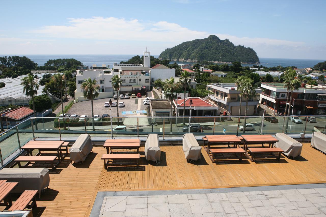 מלון סאוגוויפו The Blue Jeju מראה חיצוני תמונה